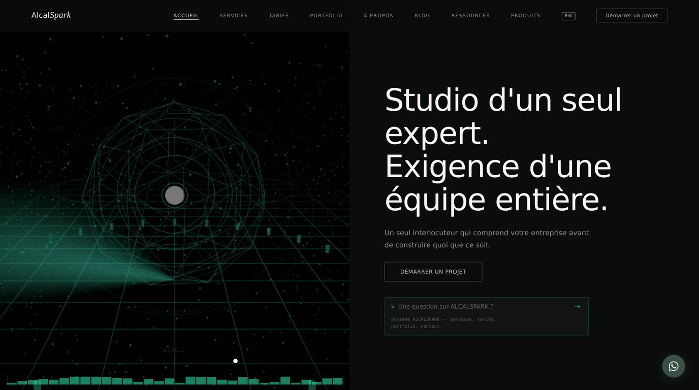 Aperçu du hero 3D interactif et de l'assistant IA SPARK du site AlcalSpark